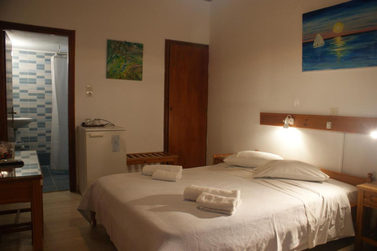 Hotel Eleftheria Парос Экстерьер фото