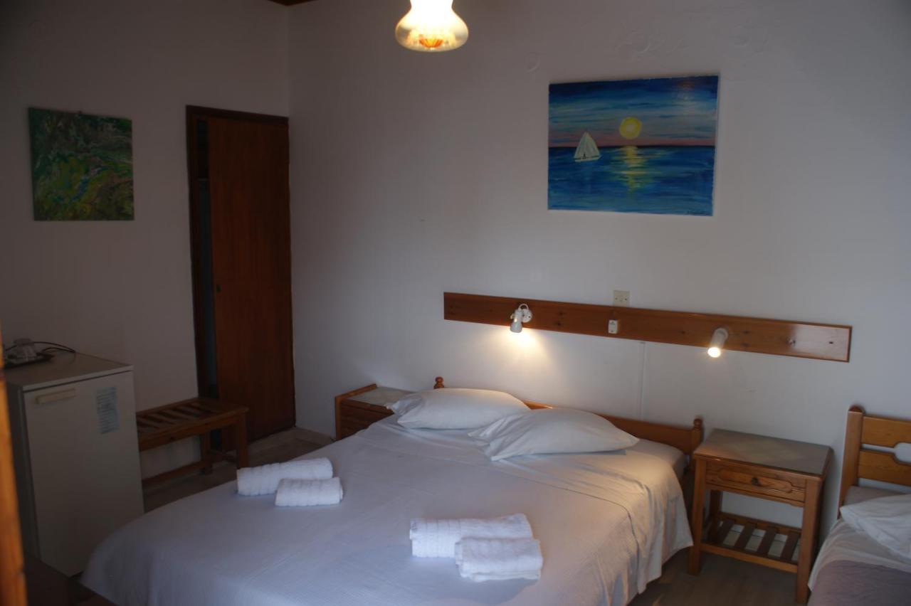 Hotel Eleftheria Парос Экстерьер фото