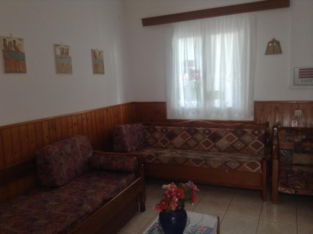 Hotel Eleftheria Парос Экстерьер фото